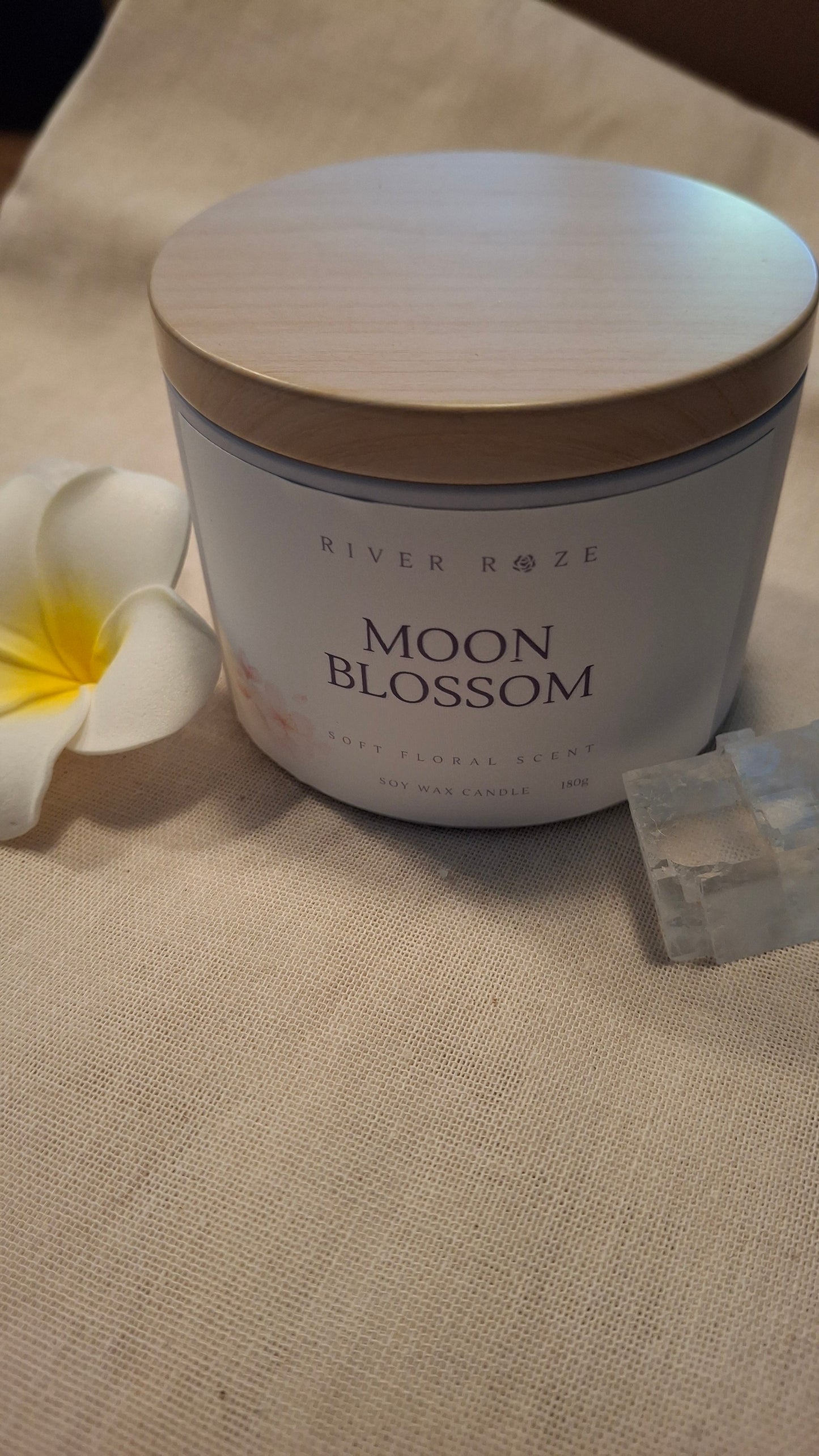 Moon Blossom Candle, Soft Sakura Scent, Soy Wax, 180g