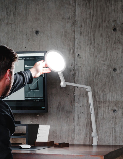 NOT AVAILABLE Lume Cube Edge Light 2.0 LED Desk Lamp