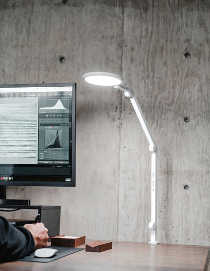 NOT AVAILABLE Lume Cube Edge Light 2.0 LED Desk Lamp